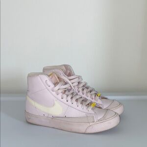 Nike Sneakers Pink Blazers